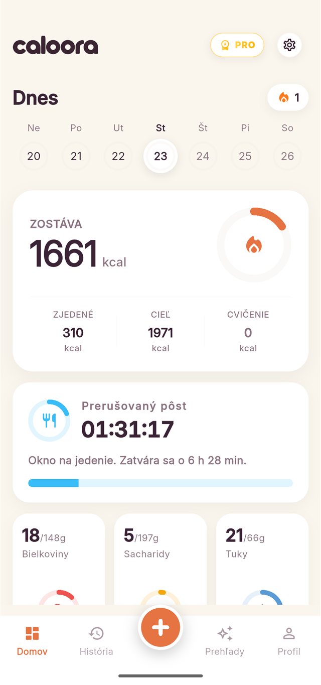 Domovská obrazovka Caloora s kalorickým rozpočtom, pôstom a makrami